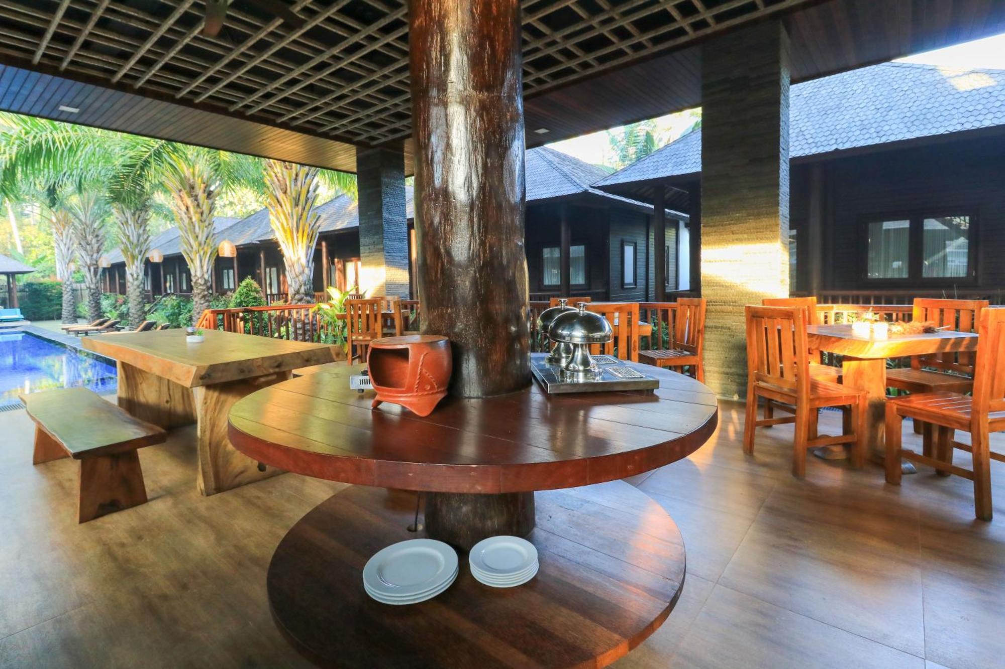 Coconut Boutique Resort Senggigi Kültér fotó