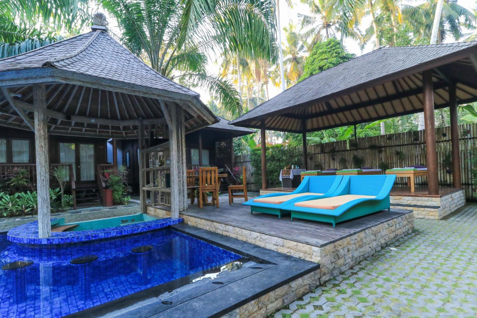 Coconut Boutique Resort Senggigi Kültér fotó