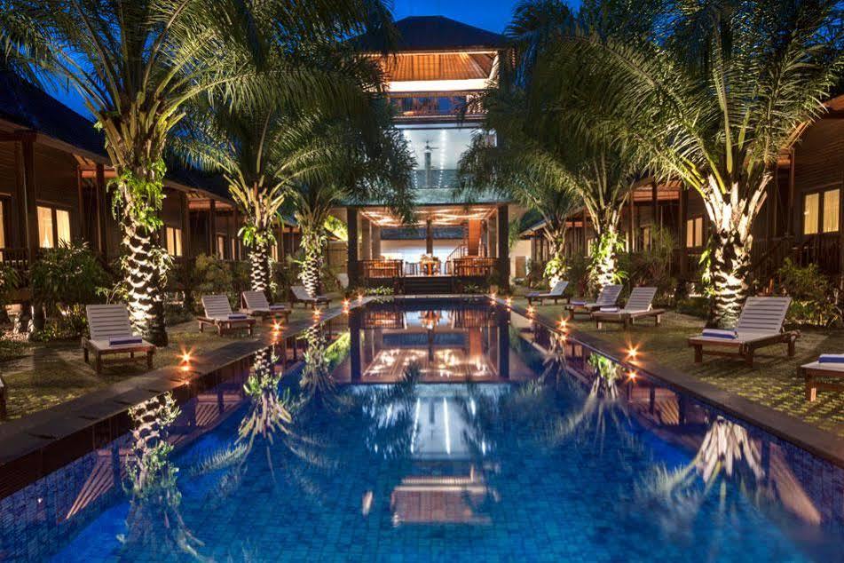 Coconut Boutique Resort Senggigi Kültér fotó