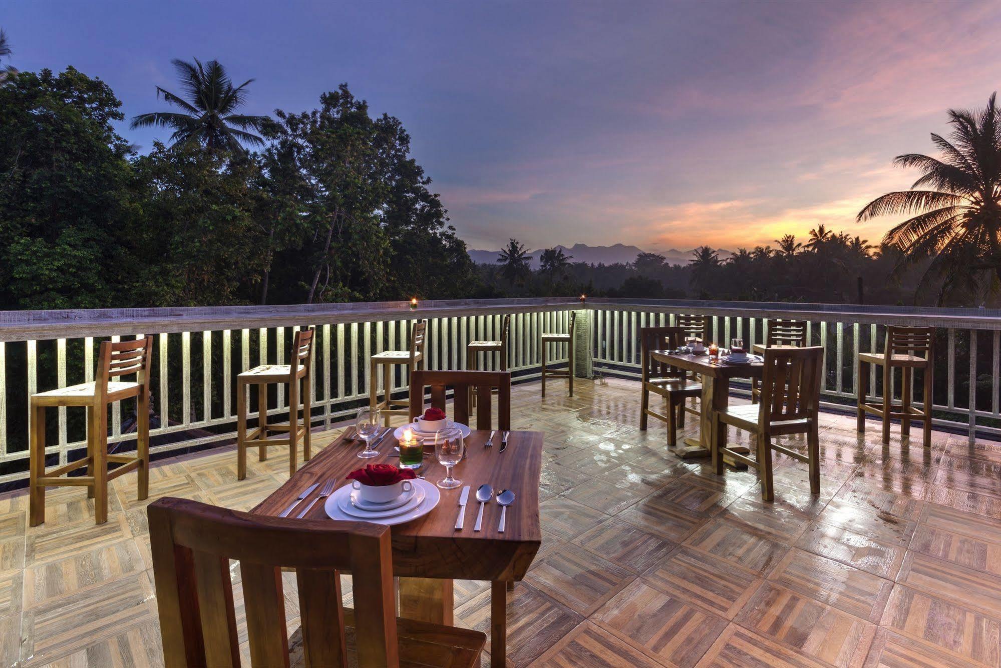 Coconut Boutique Resort Senggigi Kültér fotó