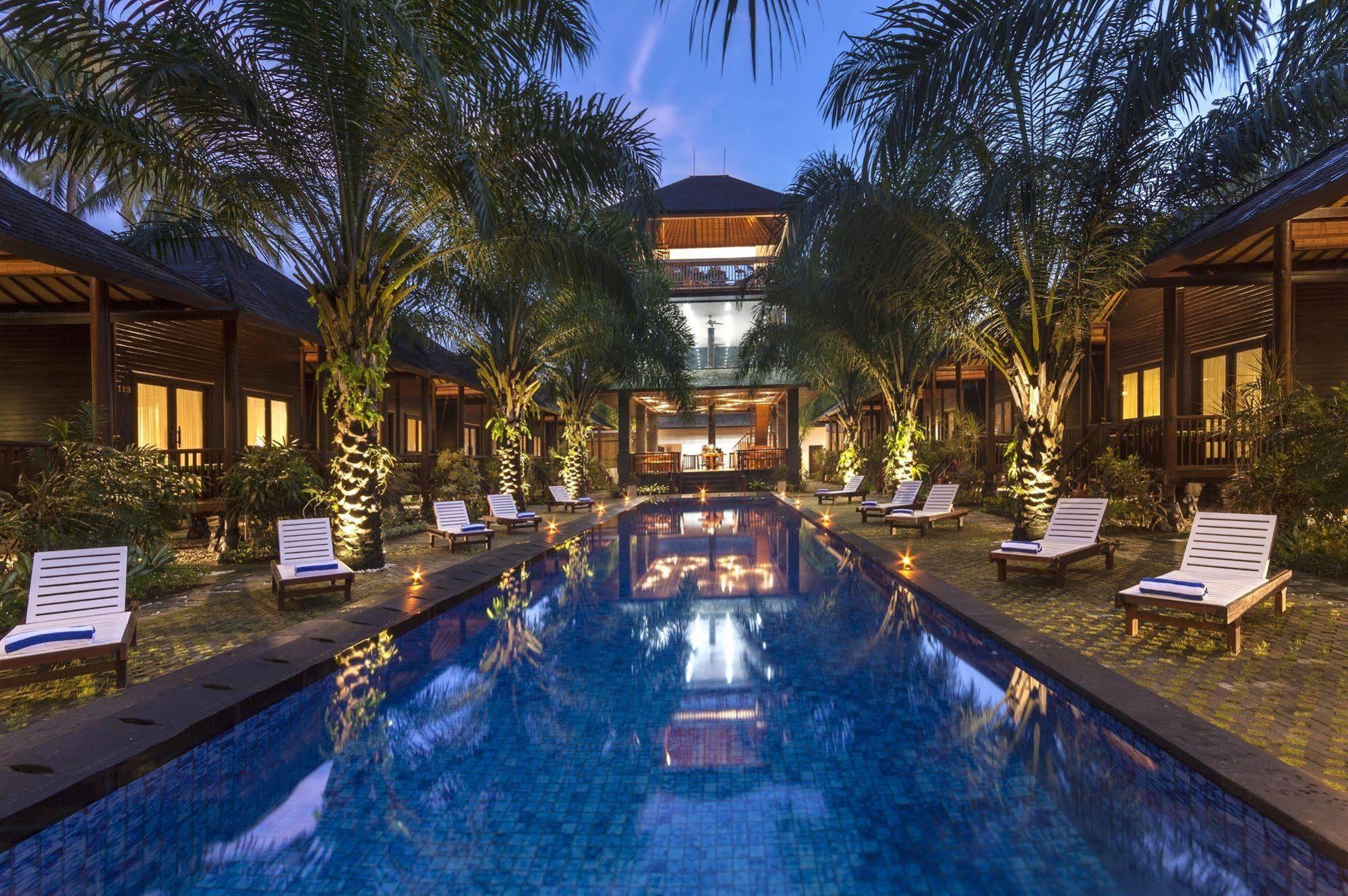 Coconut Boutique Resort Senggigi Kültér fotó